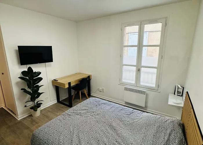 Cosy Plein Centre & Parking A Proximite